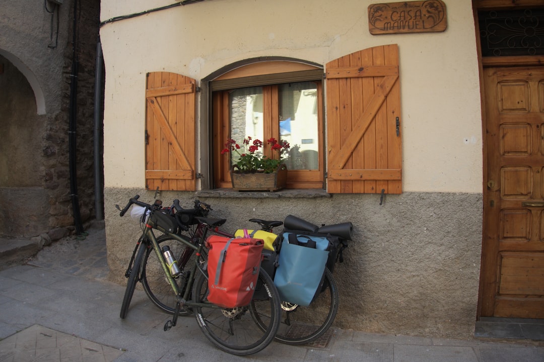 5 Common Mistakes with All-Weather Commuter Gear & Panniers (And How to Avoid Them)