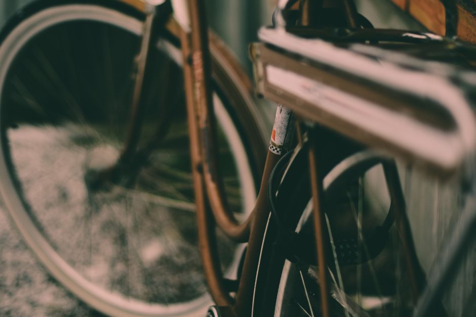 A Realistic Routine for Steel Frame Selection & Vintage Restoration That Fits a Busy Life