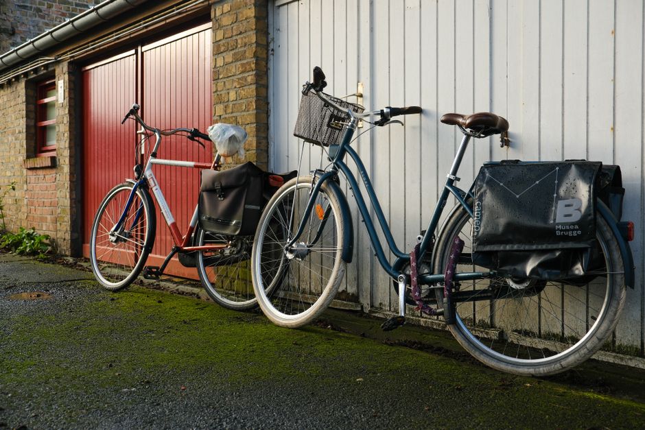 How Much Does All-Weather Commuter Gear & Panniers Really Cost in 2026? Budget & Gear